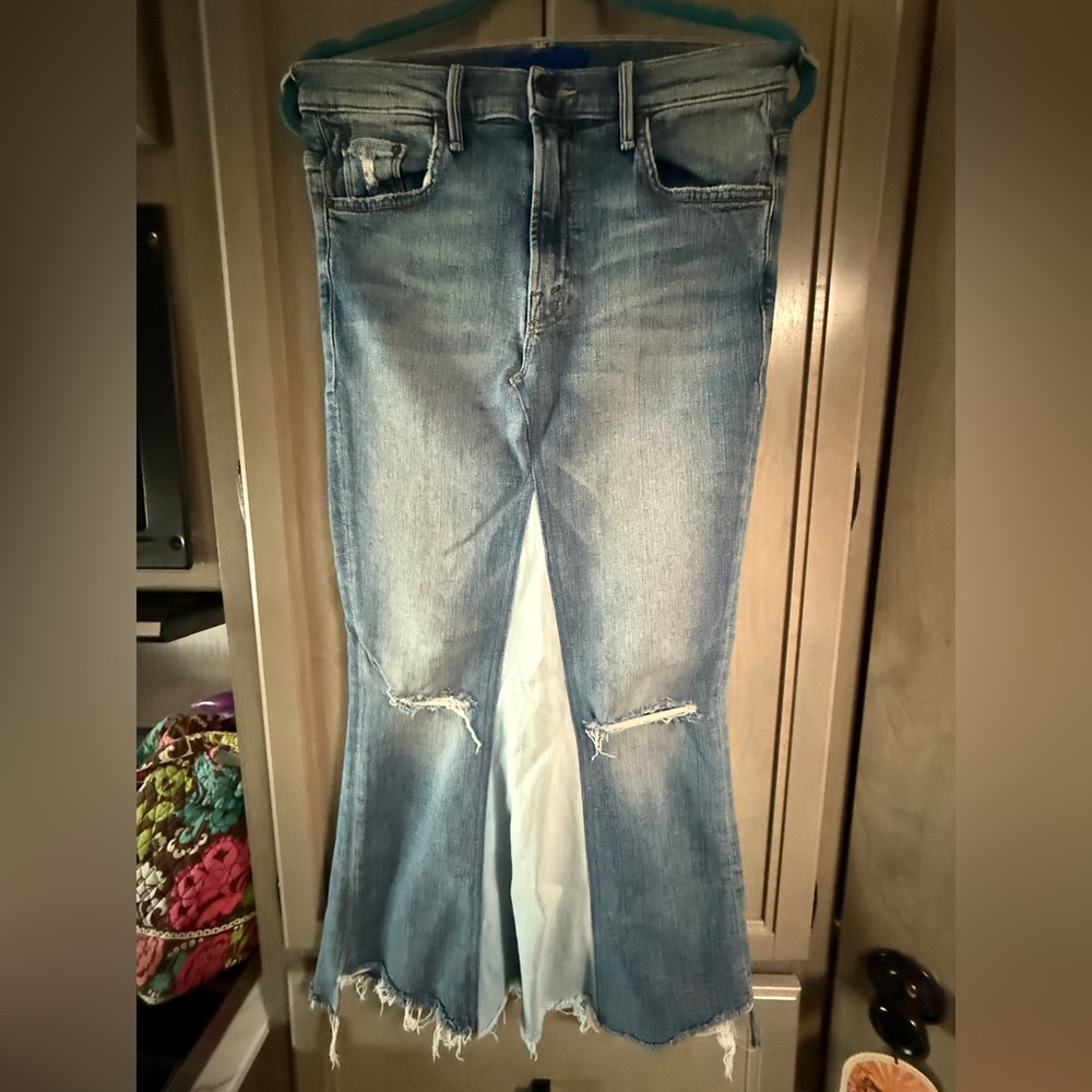 Mother brand denim skirt in good used condition, size 28